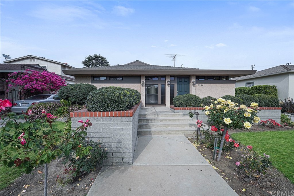 2932 Tilden Avenue West Los Angeles, CA 90064