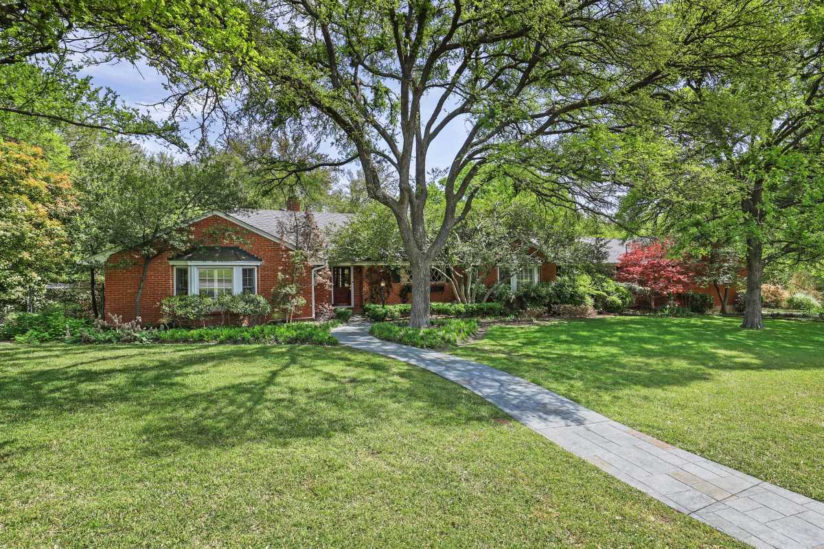 14048 Brookridge Drive Dallas, TX 75240