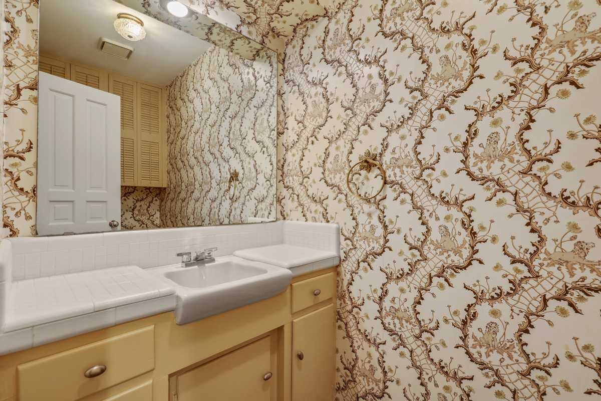 14048 Brookridge Drive Dallas, TX 75240