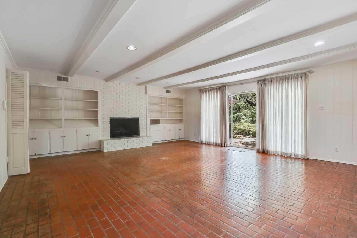 14048 Brookridge Drive Dallas, TX 75240