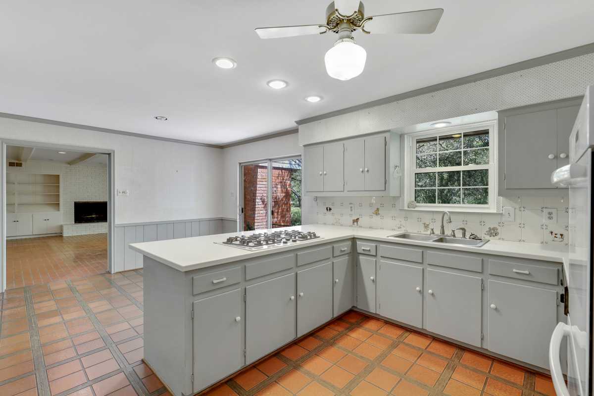14048 Brookridge Drive Dallas, TX 75240