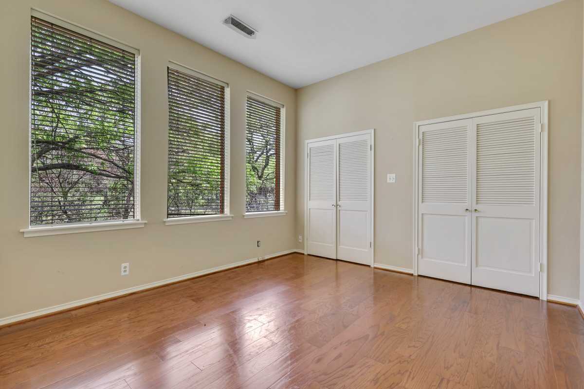 14048 Brookridge Drive Dallas, TX 75240