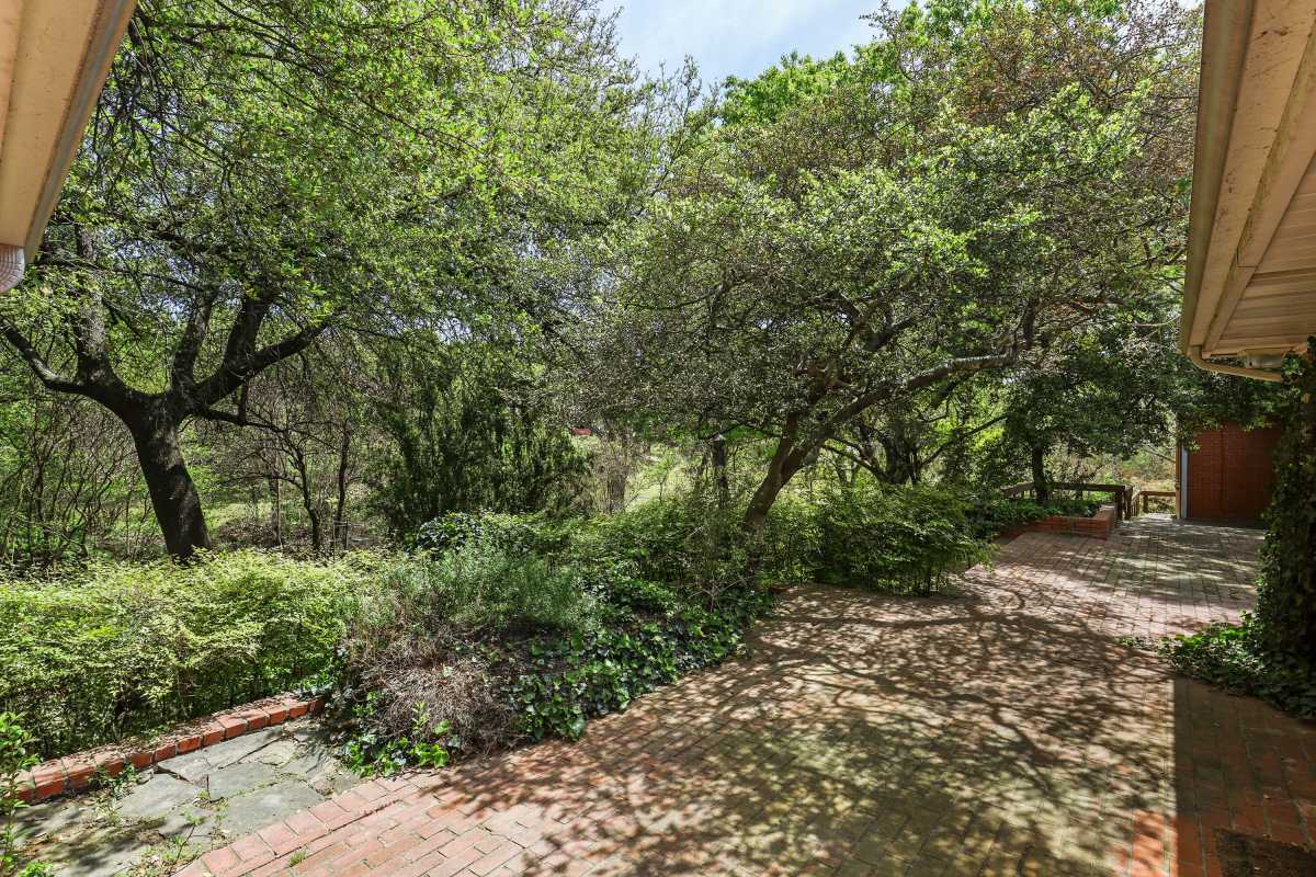 14048 Brookridge Drive Dallas, TX 75240