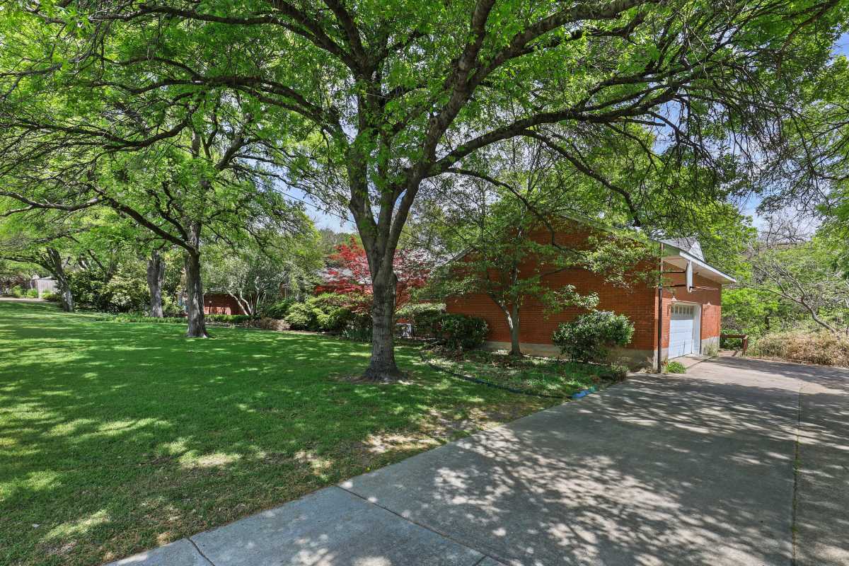 14048 Brookridge Drive Dallas, TX 75240