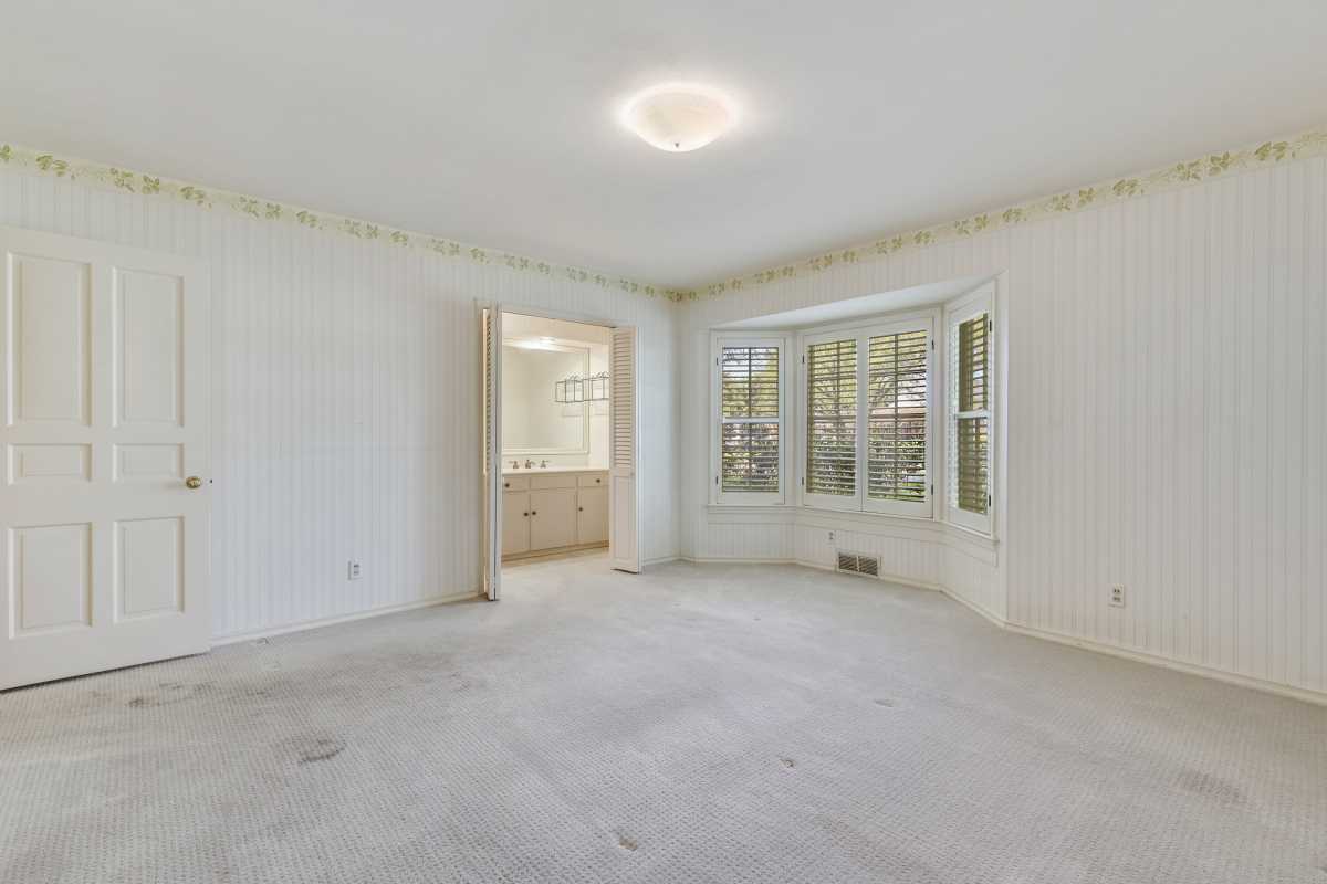 14048 Brookridge Drive Dallas, TX 75240