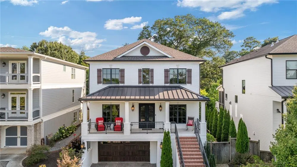 1173 Victoria Street NE