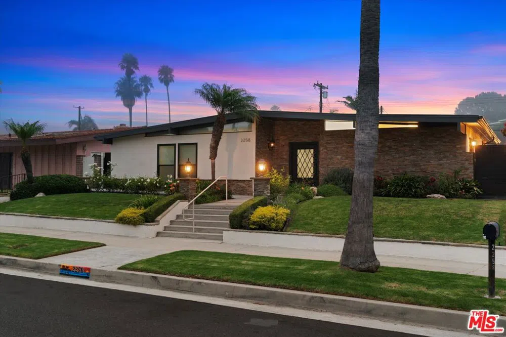2258 W Paseo Del Mar San Pedro, CA 90732