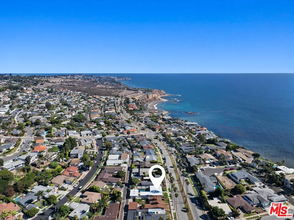 2258 W Paseo Del Mar San Pedro, CA 90732