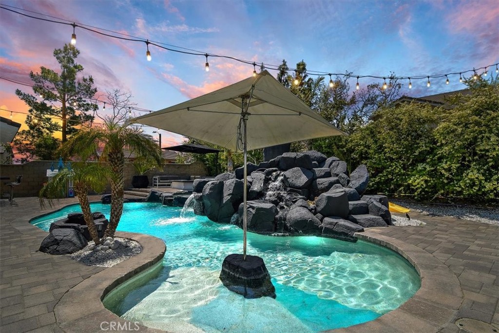 5024 Cervetti Avenue