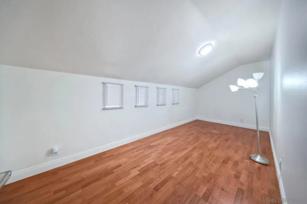348 Windy Ln Vista, CA 92083