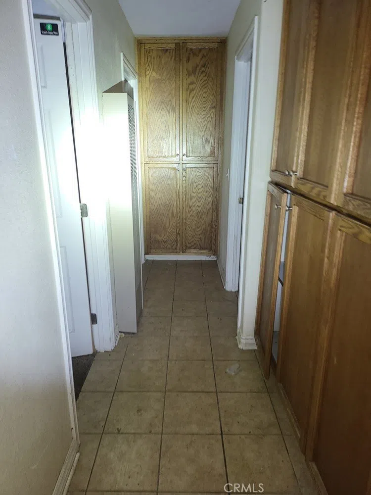4896 E STREET San Bernardino, CA 92407