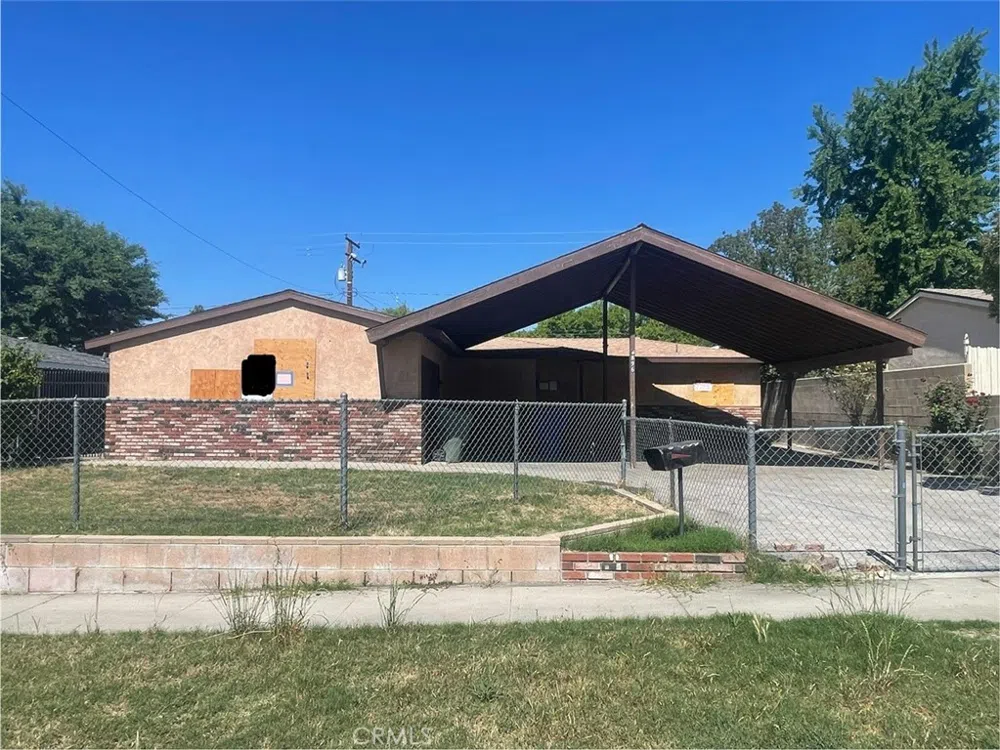 4896 E STREET San Bernardino, CA 92407