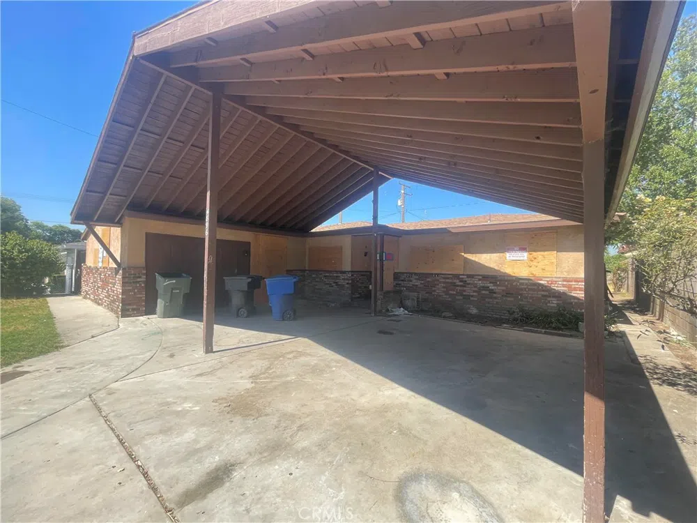4896 E STREET San Bernardino, CA 92407