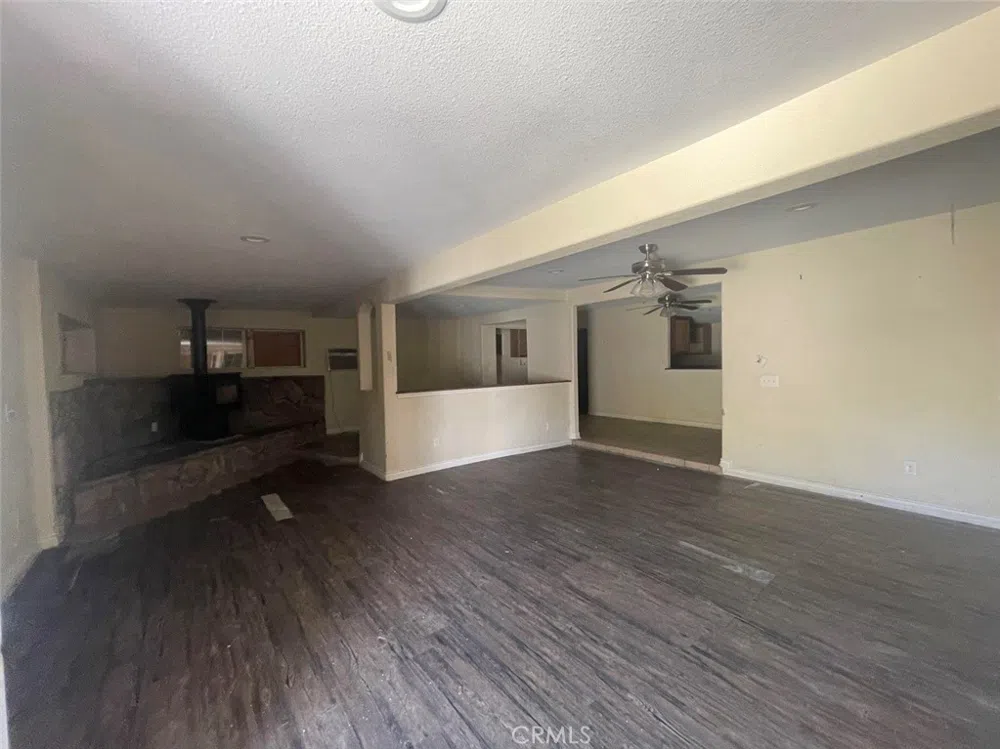 4896 E STREET San Bernardino, CA 92407