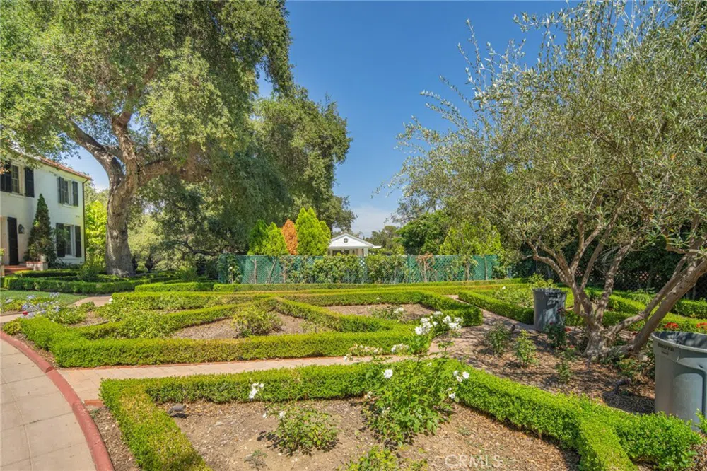 1260 Shenandoah Road San Marino, CA 91108