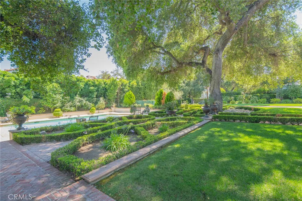 1260 Shenandoah Road San Marino, CA 91108