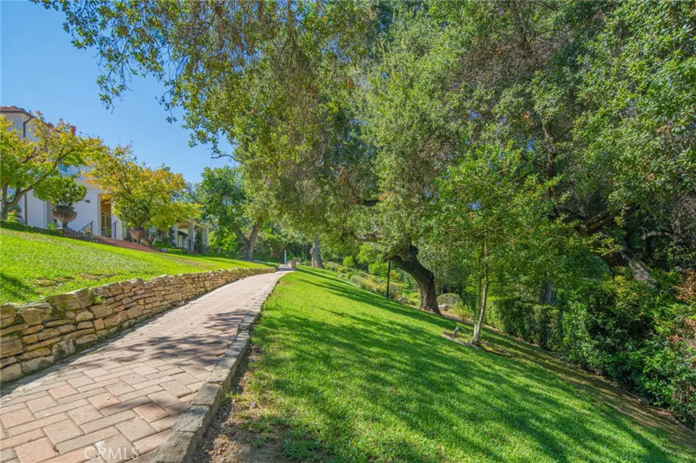 1260 Shenandoah Road San Marino, CA 91108
