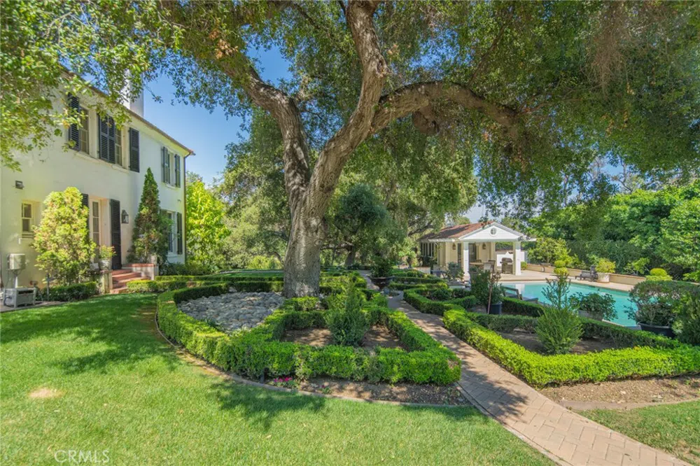 1260 Shenandoah Road San Marino, CA 91108