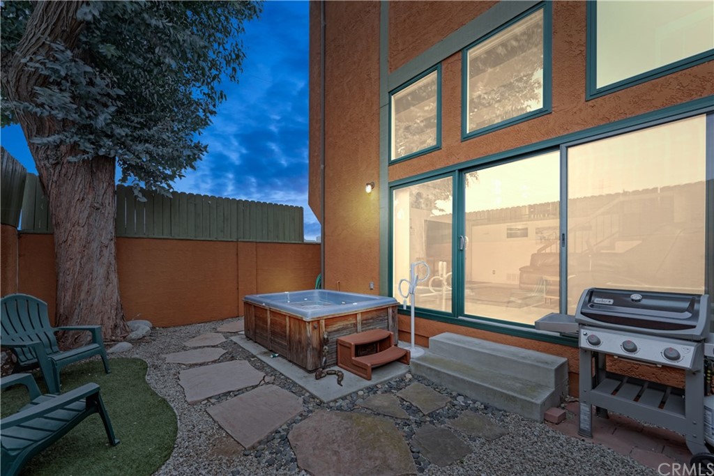 2503 Rockefeller Lane #C Redondo Beach, CA 90278