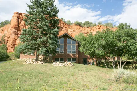 5055 Red Rock Drive
