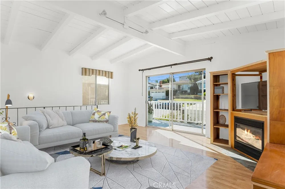 1744 Wollacott Street Redondo Beach, CA 90278