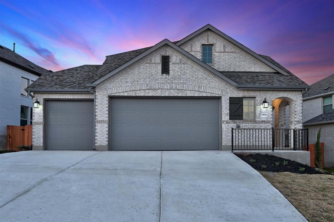 7904 Copper Prairie Bend