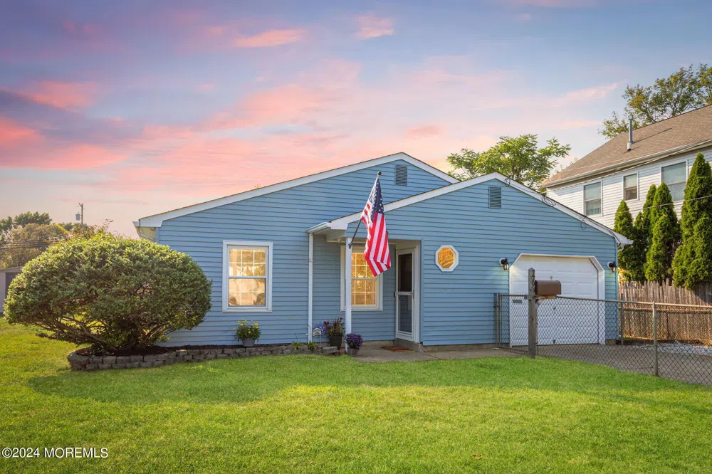 779 Monmouth Parkway