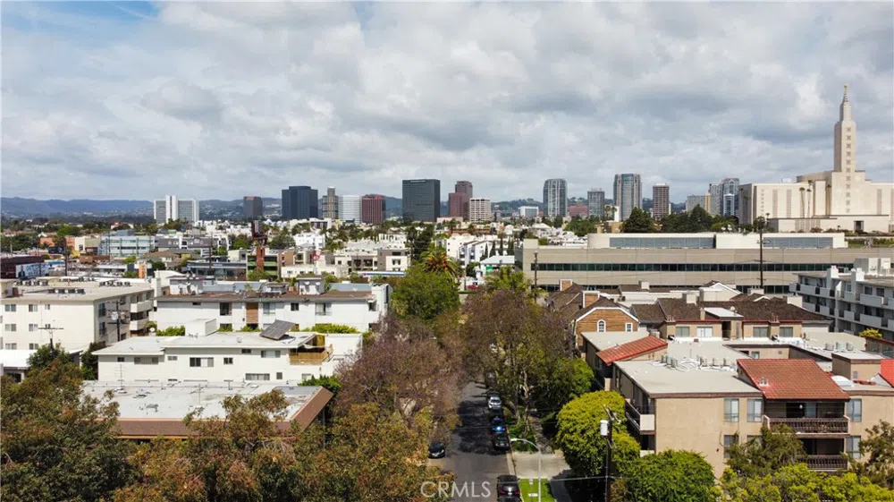 1906 Malcolm Avenue Los Angeles, CA 90025
