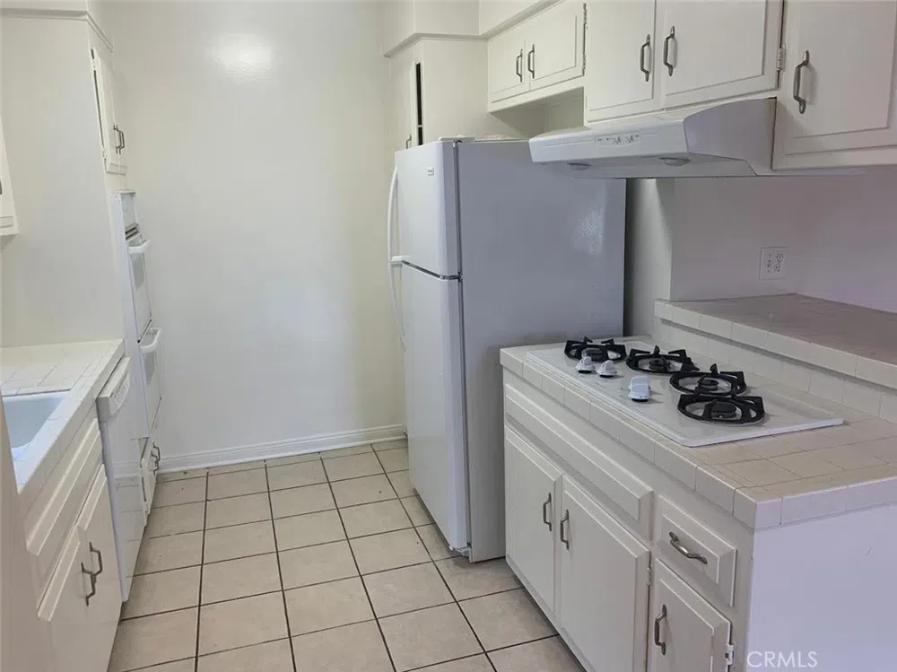 1906 Malcolm Avenue Los Angeles, CA 90025