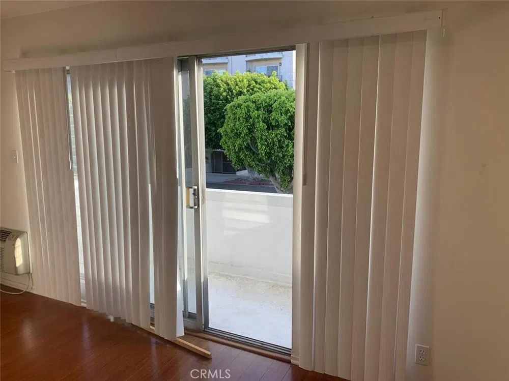 1906 Malcolm Avenue Los Angeles, CA 90025