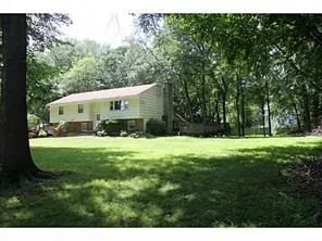 687 Cottage Lane