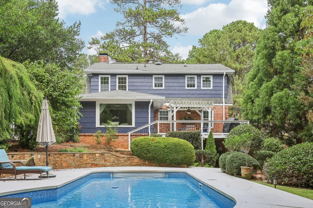 3117 Boxwood Drive NE