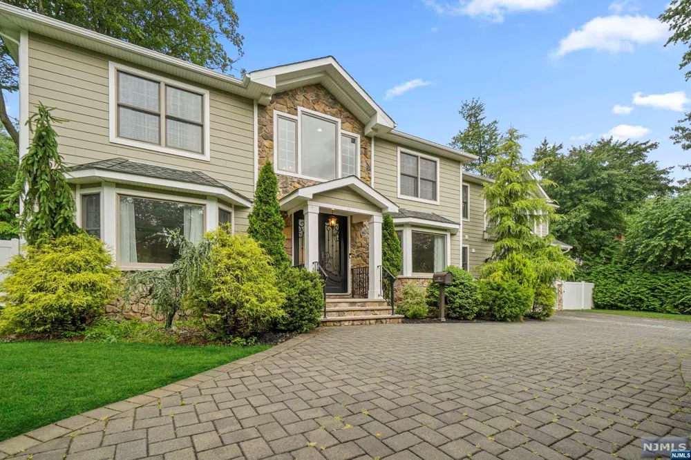 39 Knickerbocker Road