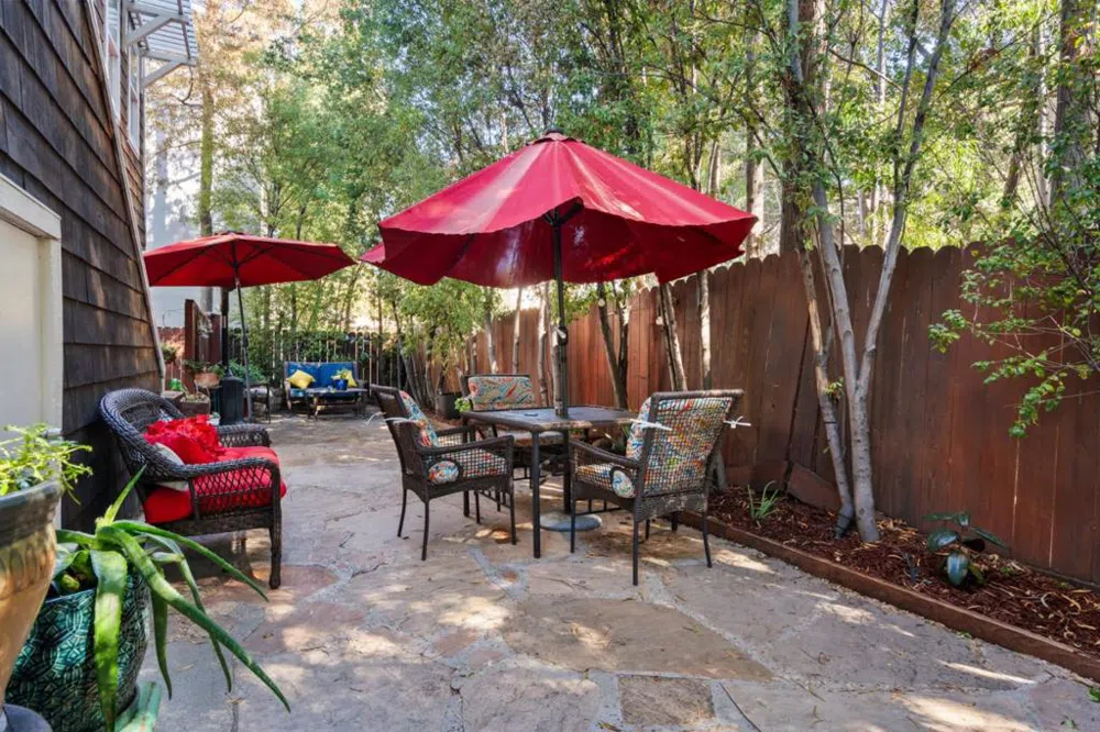 1263 Holly Street #C San Carlos, CA 94070