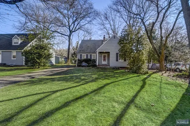 331 Van Emburgh Avenue