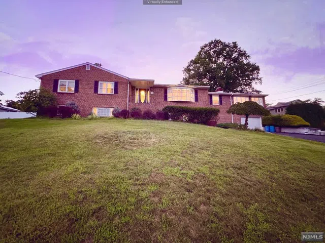 190 Wortendyke Avenue