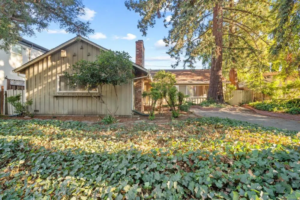 2032 Lynwood Terrace San Jose, CA 95128