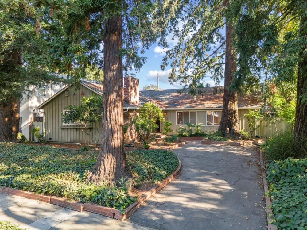 2032 Lynwood Terrace San Jose, CA 95128