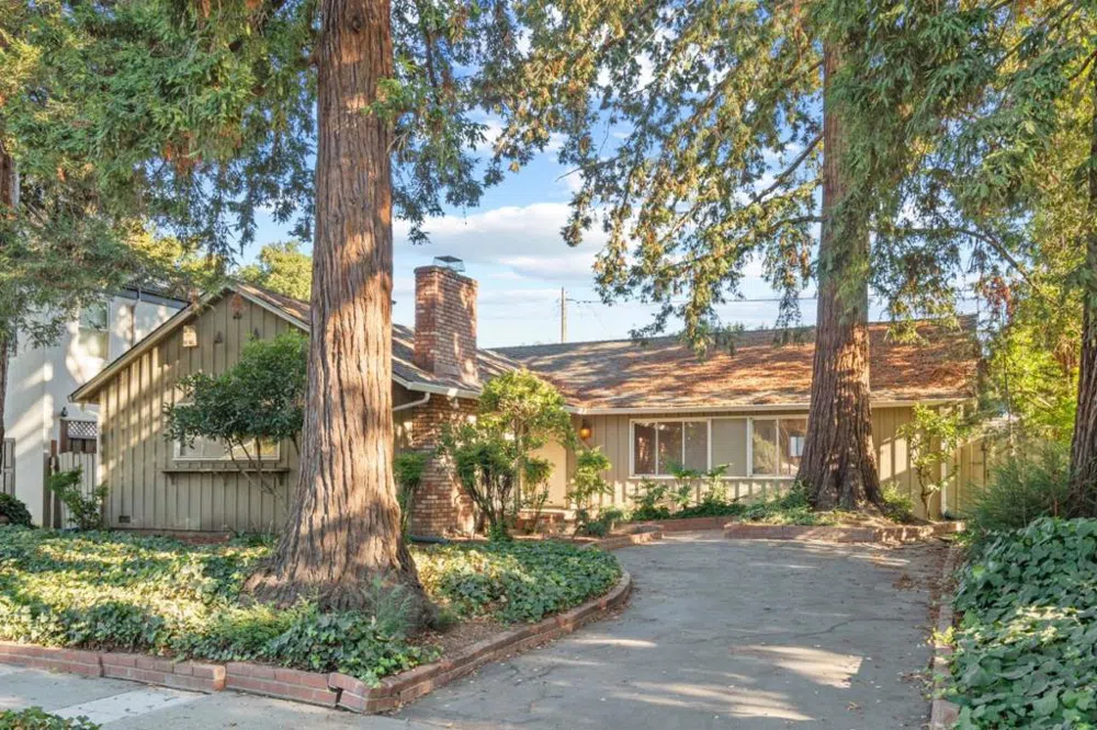 2032 Lynwood Terrace San Jose, CA 95128