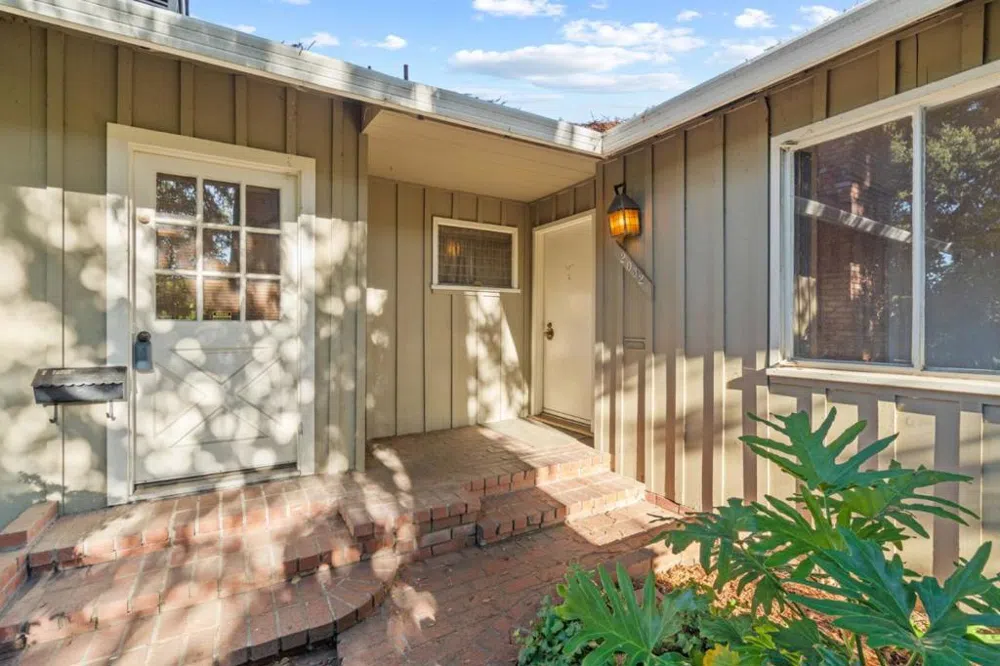 2032 Lynwood Terrace San Jose, CA 95128