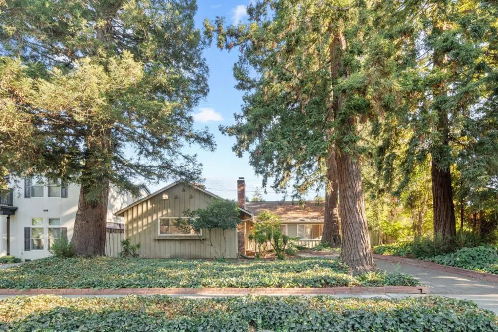 2032 Lynwood Terrace San Jose, CA 95128