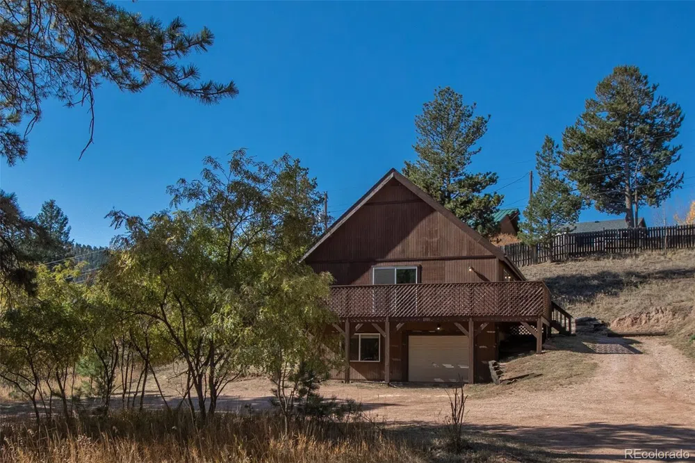 1080 Woodland Avenue