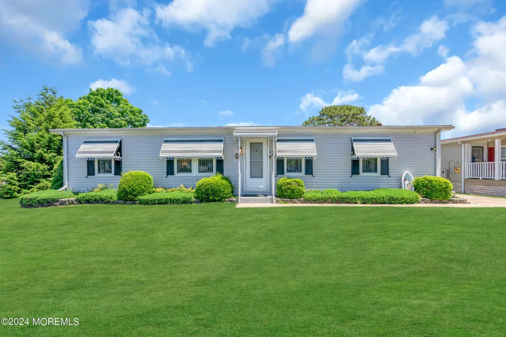 401 Maplehurst Court