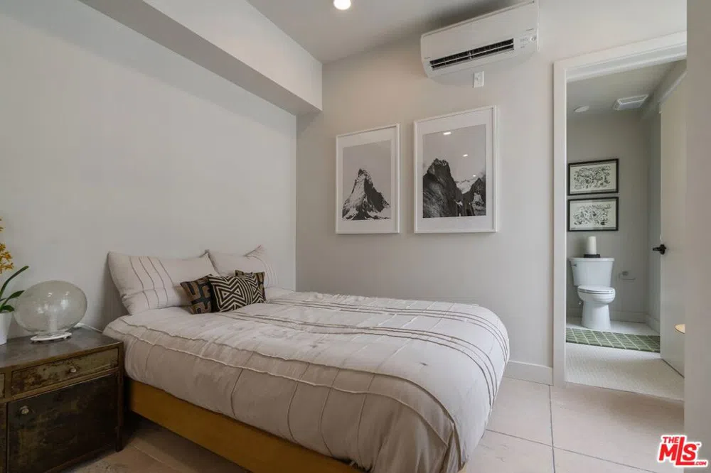 921 S Beacon Street #408 San Pedro, CA 90731