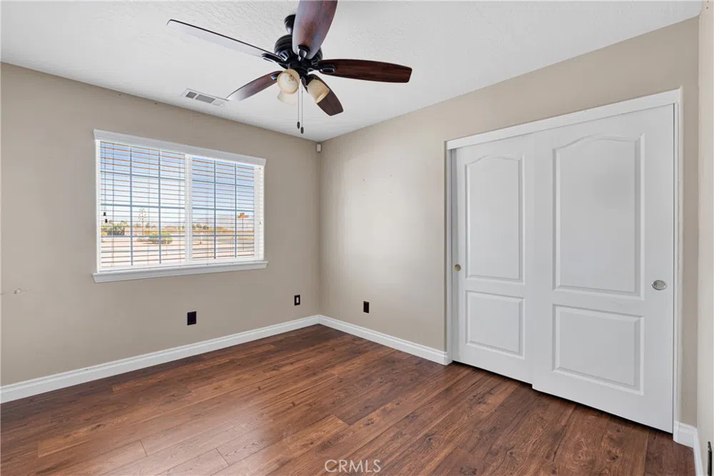 16616 Candlewood Road Apple Valley, CA 92307