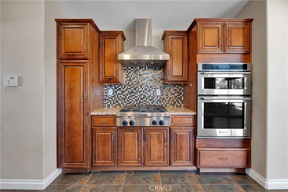 16616 Candlewood Road Apple Valley, CA 92307