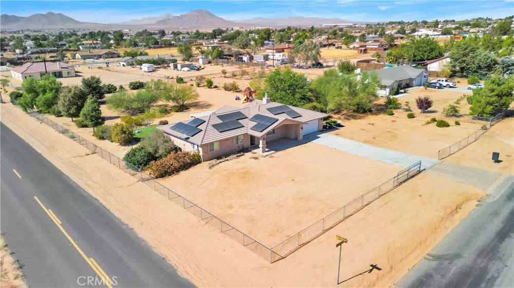 16616 Candlewood Road Apple Valley, CA 92307