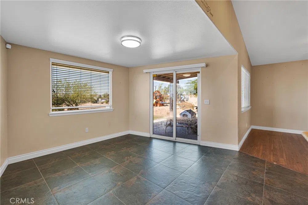 16616 Candlewood Road Apple Valley, CA 92307