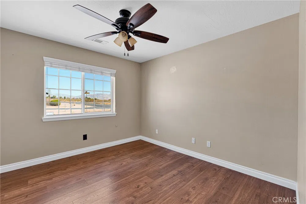 16616 Candlewood Road Apple Valley, CA 92307