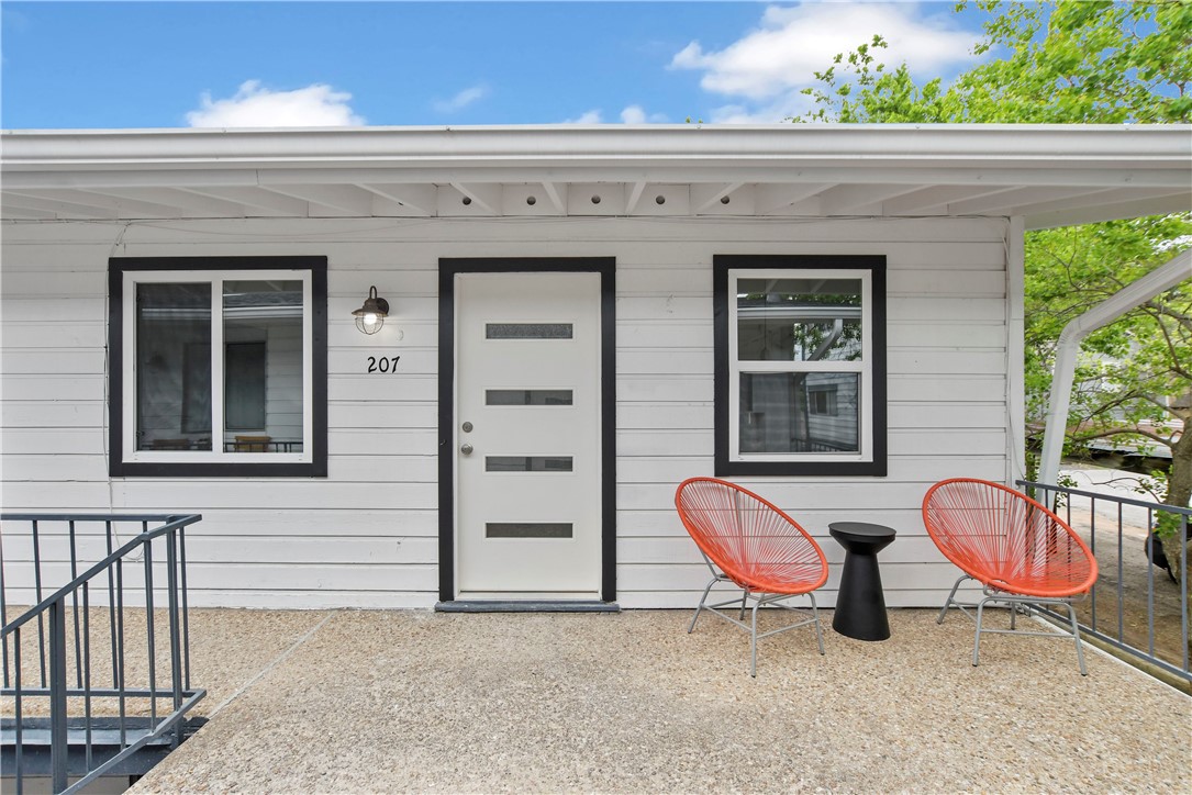 710 W 34 STREET #202